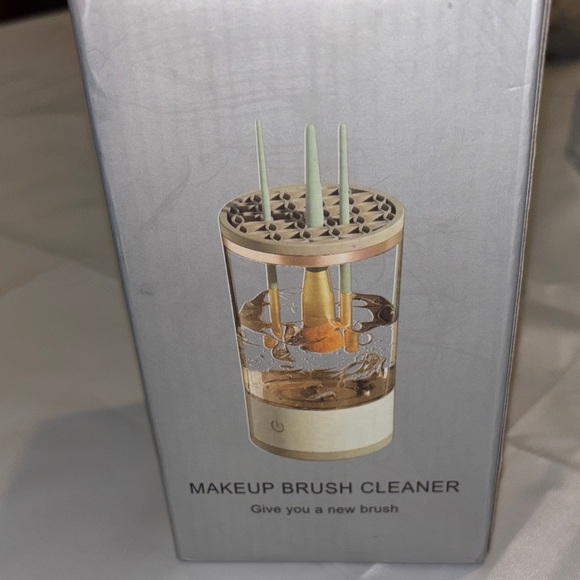 Other - Automatic Makeup Brush Cleaner NWT